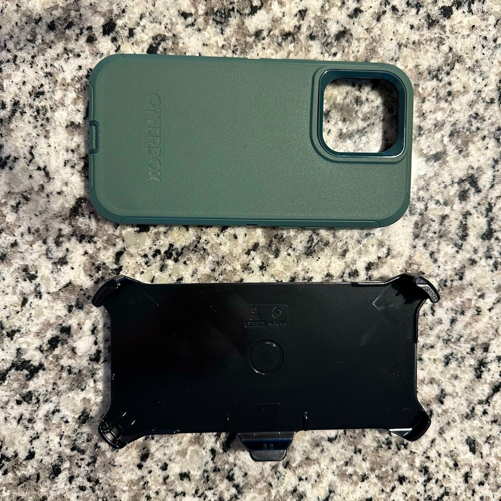 Iphone 15 Pro max OtterBox Drop+ Case